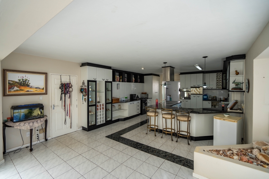 7 Bedroom Property for Sale in Royal Alfred Marina Eastern Cape